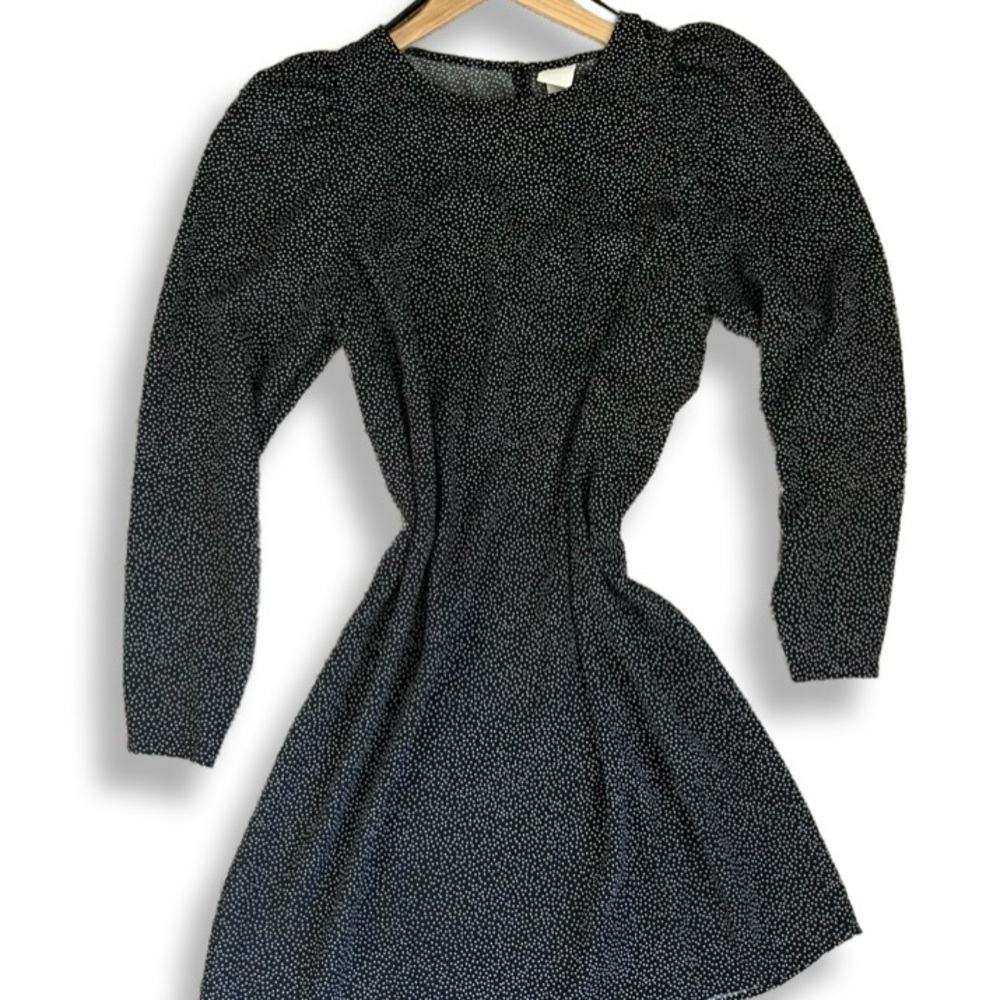 H&M Black and White Long Sleeve Dress